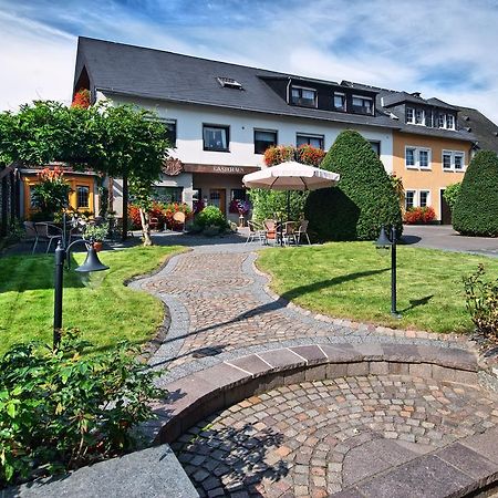 Wein & Gastehaus Hermeshof Hotel Trittenheim Buitenkant foto