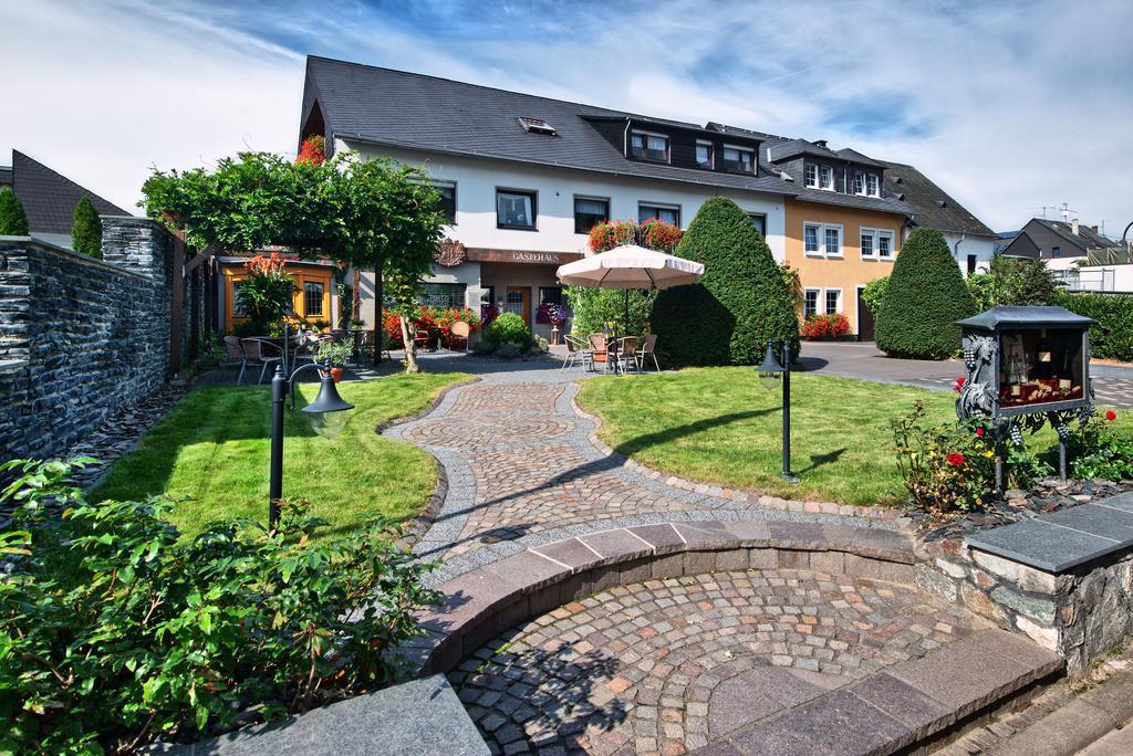 Wein & Gastehaus Hermeshof Hotel Trittenheim Buitenkant foto