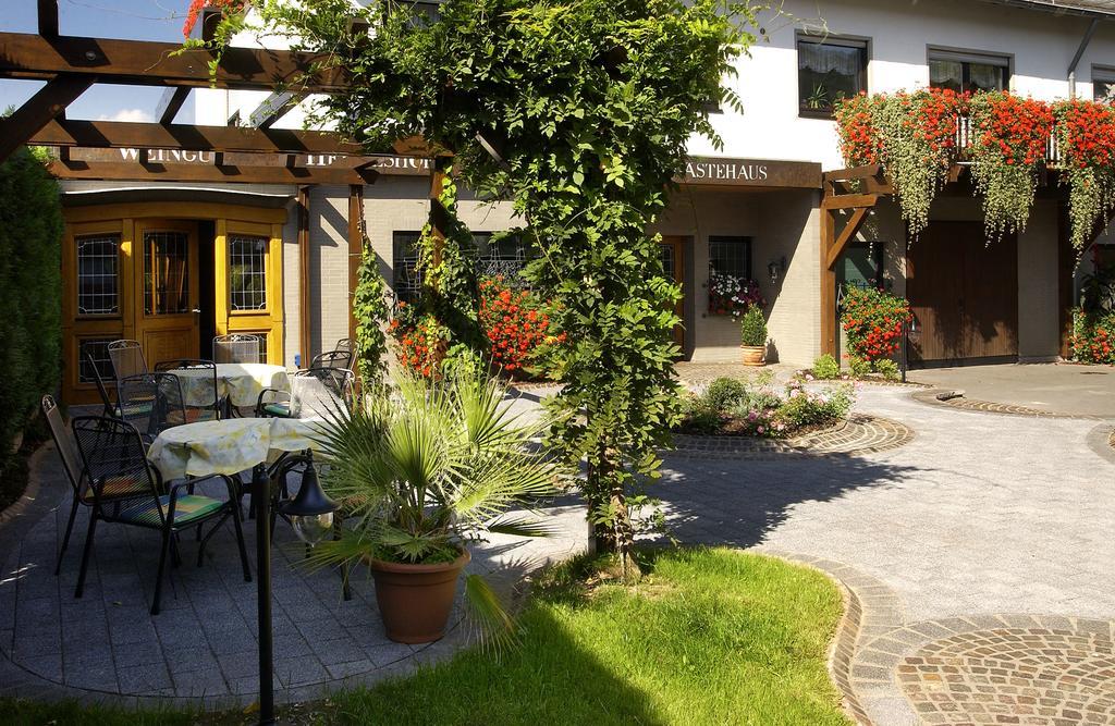 Wein & Gastehaus Hermeshof Hotel Trittenheim Buitenkant foto